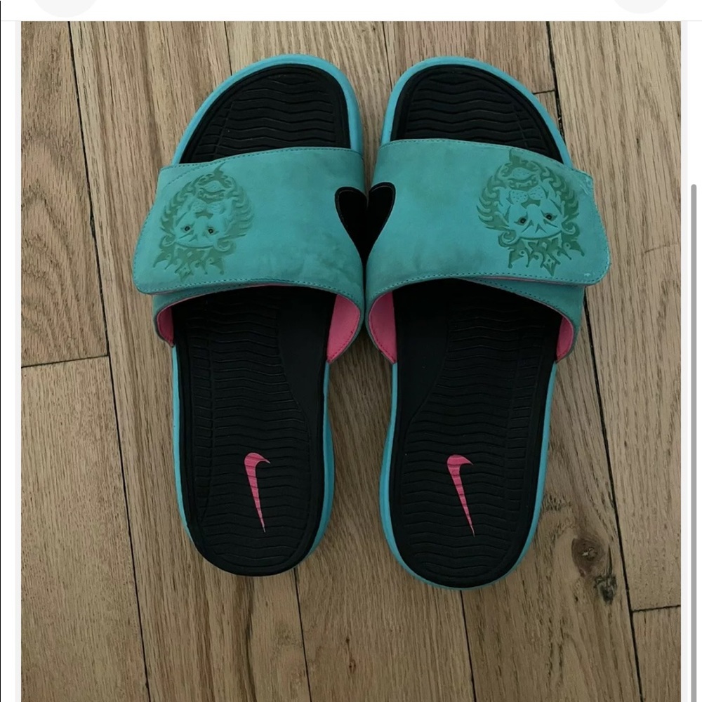 Nike Lebron 8 South Beach/Pre Heat Slides Size 13 Lebron James 487332 400